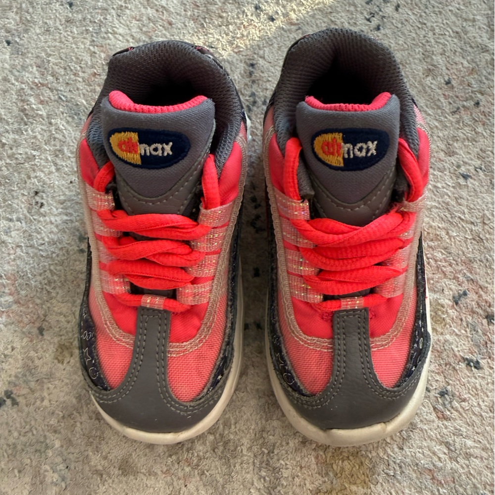 Nike Air Max 95 ‘doodles’ toddler size 7C